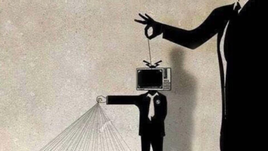 Τελικά ποιος καθορίζει την ατζέντα: το Μαξίμου ή η κοινή γνώμη;