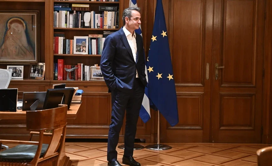 Συμπληρώνεται το παζλ του γαλάζιου ευρωψηφοδελτίου – Τα ραντεβού στο Μαξίμου και τα κριτήρια για τα πρόσωπα