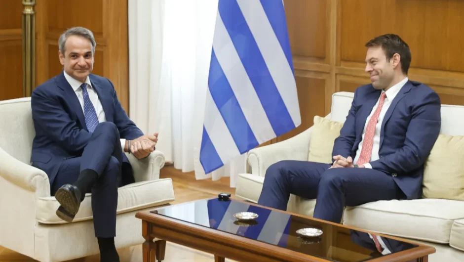 «Χοντραίνει» η κόντρα για την πρόταση Μητσοτάκη σε Κασσελάκη