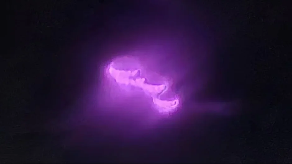 Αεροσυνοδός λέει ότι βιντεοσκόπησε UFO εν πτήσει – «Ο πιλότος ήταν πολύ μπερδεμένος»