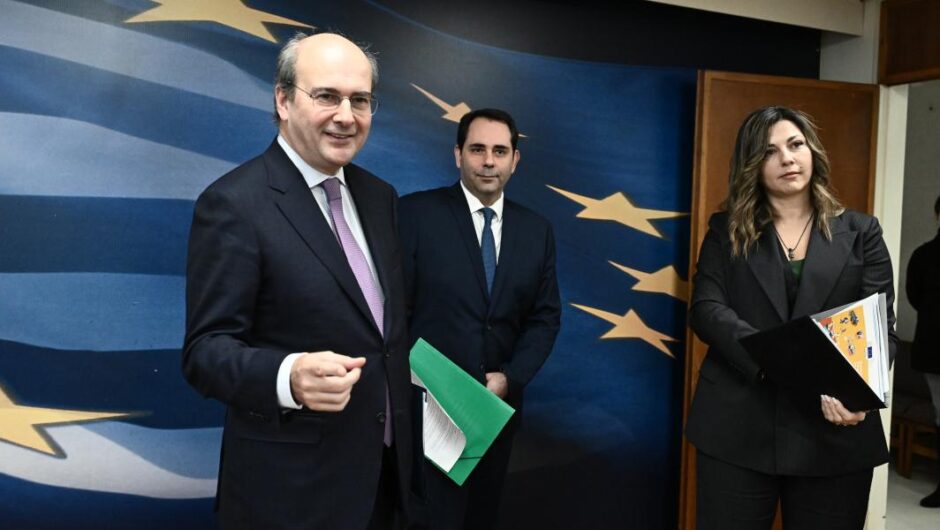 Ακρίβεια / Μέτρο σταγόνα στον ωκεανό με αύξηση του επιδόματος γέννησης