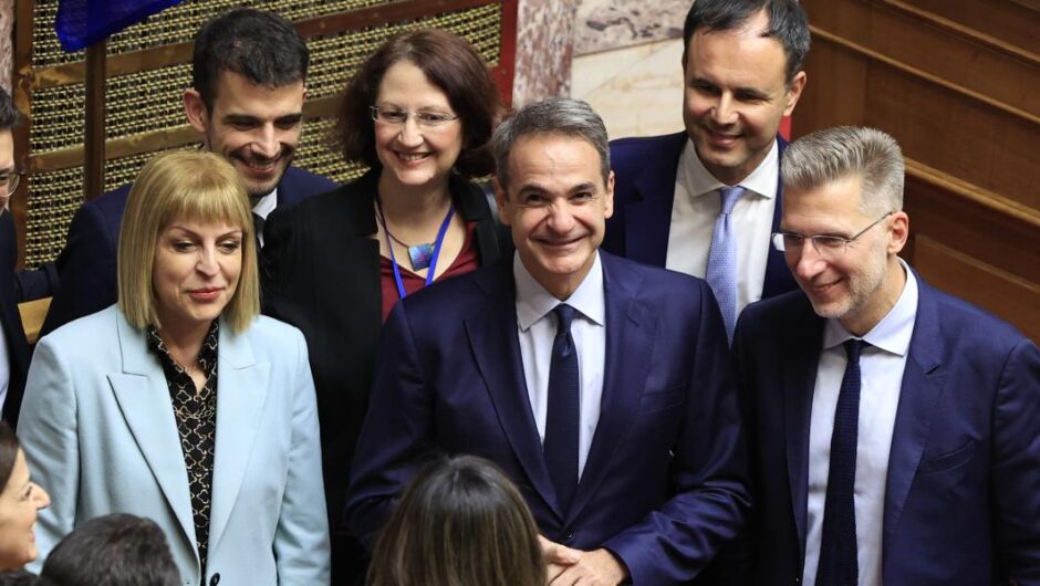 Γάμος ομόφυλων ζευγαριών / Πρωθυπουργική θριαμβολογία με τις ψήφους του ΣΥΡΙΖΑ-ΠΣ