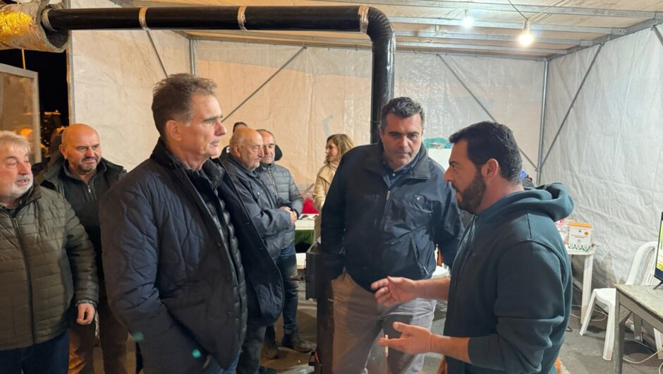 Λάρισα: Μήνυμα στήριξης των αγροτών από τον Ν. Παπανδρέου – Συνάντηση με παραγωγούς – Όσα έγιναν στην εκδήλωση (φωτ.)