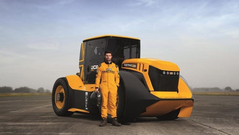 Αυτό είναι το πιο γρήγορο τρακτέρ του κόσμου, κάνει το Λάρισα – Αθήνα σχεδόν σε δύο ώρες! (φωτό – βίντεο)