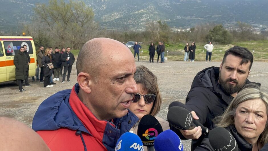 «Αντικρίσαμε απόκοσμες σκηνές…»: Διασώστες επιστρέφουν στον τόπο της τραγωδίας των Τεμπών… (βίντεο)