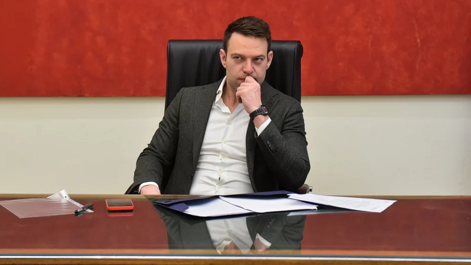 ΣΥΡΙΖΑ: Αντίστροφη μέτρηση για τον «ανασχηματισμό» 100 ημέρες πριν από τις ευρωεκλογές – Ποια πρόσωπα θα «βγουν μπροστά»