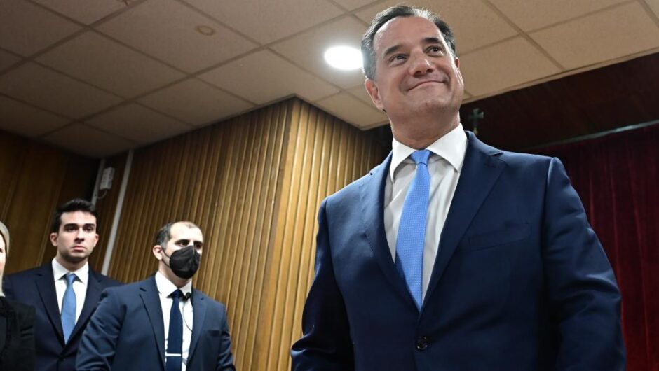 Γεωργιάδης – Απογευματινά χειρουργεία / «Νομιμοποιεί» το φακελάκι στα νοσοκομεία – «Θα συμβαίνει νόμιμα και θεσμικά»