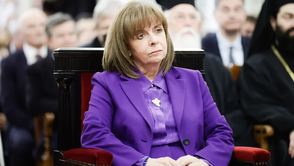 Κατερίνα Σακελλαροπούλου: Αφωνία