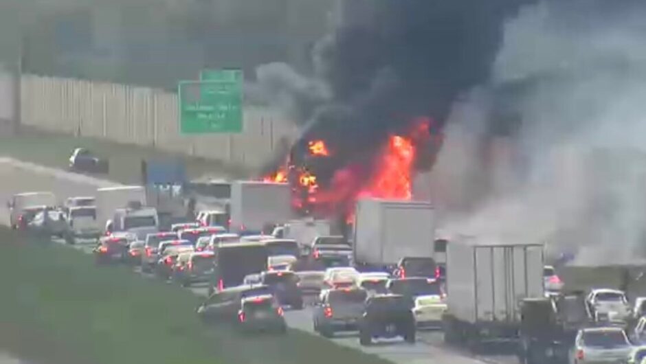 Φλόριντα: 2 νεκροί σε σύγκρουση αεροσκάφους με όχημα κατά την αναγκαστική προσγείωση σε αυτοκινητόδρομο