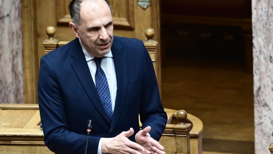 Συμφωνία των Πρεσπών / Εδώ και 4 χρόνια αγνοούνται τα μνημόνια συνεργασίας – Τι είπε ο Γεραπετρίτης