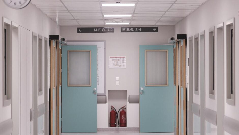 ΕΟΔΥ / 49 θάνατοι από γρίπη σε μια εβδομάδα – 21 οι νεκροί από Covid