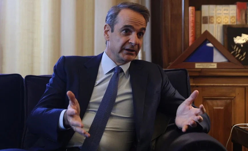 Νομοθετικό γκάζι για ομόφυλα ζευγάρια και μη κρατικά ΑΕΙ – Τα δυο μέτωπα του Φεβρουαρίου