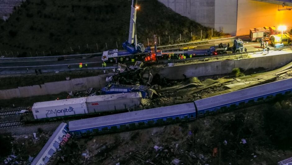 Εξεταστική για Τέμπη / Η ΝΔ ολοκλήρωσε τη συγκάλυψη – Οργή από κόμματα και συγγενείς νεκρών