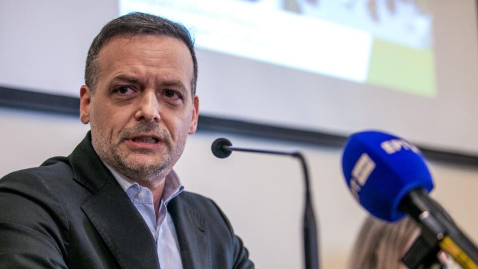 Κυριάκος Μητσοτάκης / Πρωτοφανής επίθεση στον Χάρη Δούκα από τη Βουλή