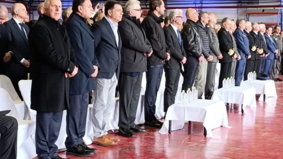 Με υπογραφή Τσίπρα – Αποστολάκη τα ελικόπτερα που παρέλαβε με φιέστα ο Μητσοτάκης