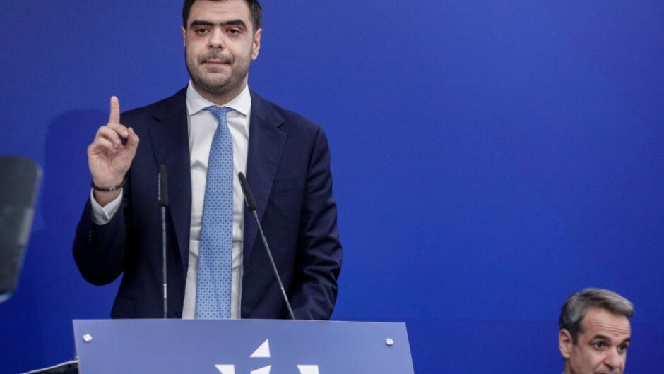 ΝΔ – Τέμπη / Πιέζουν Καραμανλή για να διασωθεί ο Μητσοτάκης