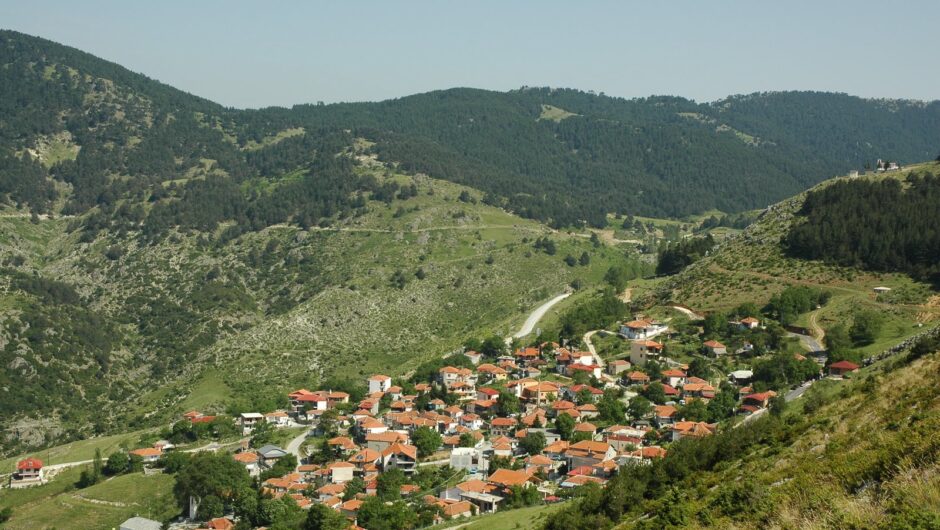 Υπήρχε «πολυκατάστημα» σε χωριό της Λάρισας δεκαετίες πριν: Καφετζής, κουρέας, δάσκαλος και κοινοτάρχης μαζί! (φωτο)