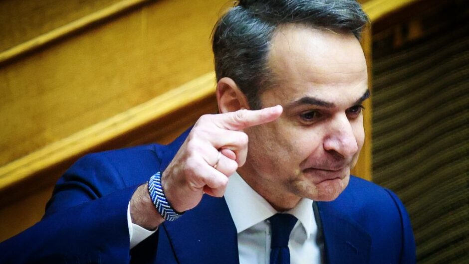 Ο ξαφνικός έρωτας του Μητσοτάκη για το Documento και άλλες ιστορίες