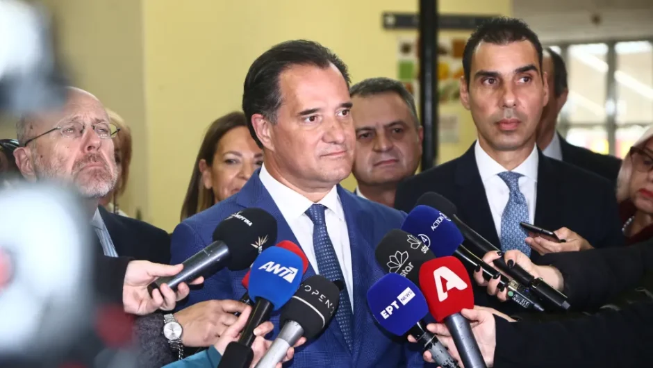 Ο Γεωργιάδης ανακοίνωσε ότι θα δημιουργήσει σύστημα με περιοδεύοντες «διάσημους» γιατρούς