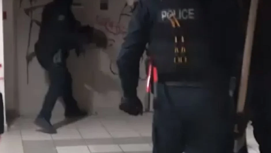 Το βίντεο της εφόδου της αστυνομίας στην Πανεπιστημιούπολη του Ζωγράφου – Συνελήφθησαν οι 3 προσαχθέντες