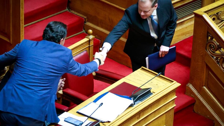 Τέμπη – Αδερφός θύματος / Αφιέρωσε στον Καραμανλή το βίντεο Γεωργιάδη με τα τρενάκια