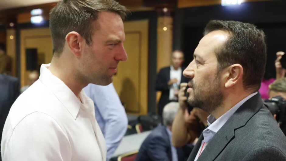 Στέφανος Κασσελάκης / Ο Παππάς είπε τα αυτονόητα στη Βουλή – «Θα παραιτηθείτε για να ανασάνει η δημοκρατία»