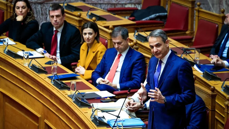 Διήμερη μάχη στη Βουλή – Σκληρή πολιτική κόντρα κυβέρνησης και αντιπολίτευσης πυροδοτεί η πρόταση δυσπιστίας