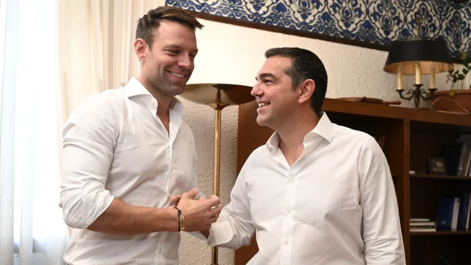 Η βιντεοκλήση του Κασσελάκη με τον Τσίπρα και τις «σειρές» από τον θάλαμο της Θήβας