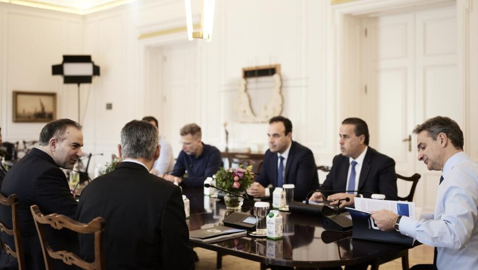 Μαξίμου / Ο αποτυχημένος διαμεσολαβητής εσωτερικού και… εξωτερικού