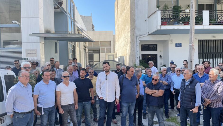 Λάρισα: Οργή δενδροκαλλιεργητών για εκτιμήσεις ΕΛΓΑ σε ζημιές καλλιεργειών (φωτ. & βίντεο)