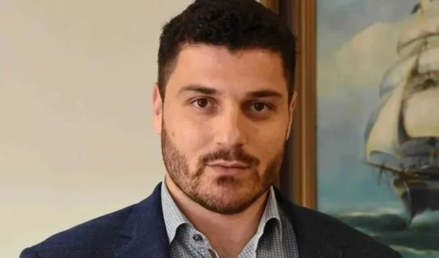 Διονύσης Τεμπονέρας: Ξεκινά η εξαήμερη σκλαβιά