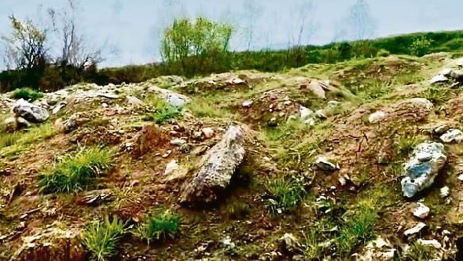 Τέμπη: Ιδού τα 20 φορτηγά χώμα από τον τόπο του εγκλήματος – Αποκλειστικό βίντεο και φωτογραφίες