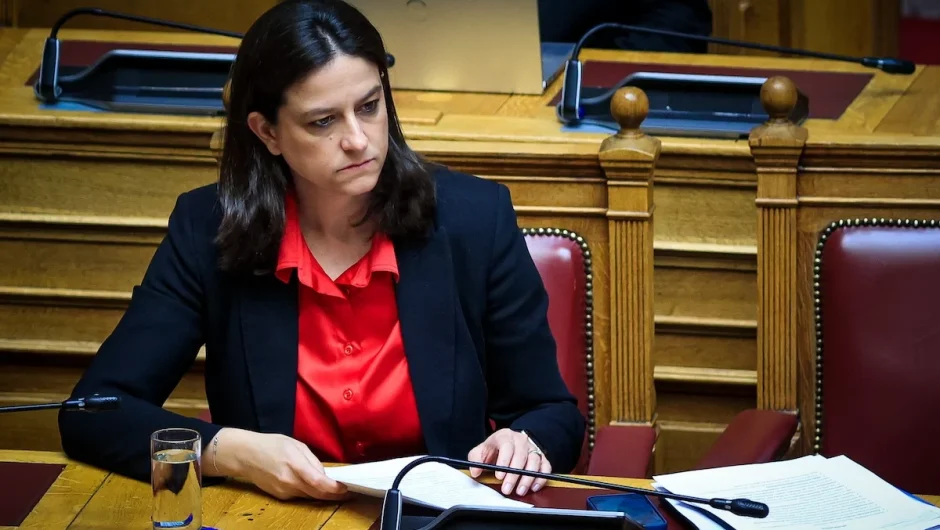 Η κυρία Νίκη και οι φόβοι του Μαξίμου