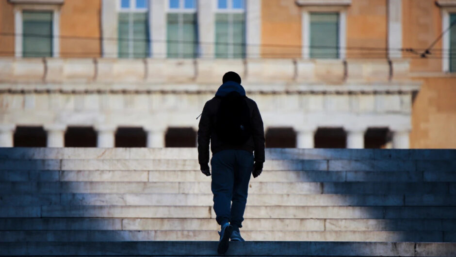 Πώς η κρίση έφερε στο όριο της φτώχειας το 40% των Ελλήνων