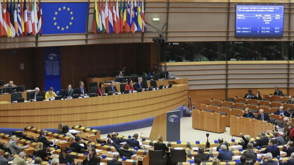 Ευρωεκλογές 2024 / Το μέτρο, η αποχή και η αγωνία των «μικρών»