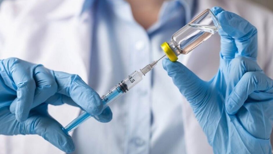 Τι έδειξε η έρευνα των NYT για τις παρενέργειες των εμβολίων κατά του κορονοϊού