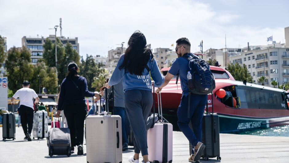 Λύγισε τους πολίτες η Έξοδος – Ελληνικός «Γολγοθάς» με βενζίνη και πασχαλινό τραπέζι