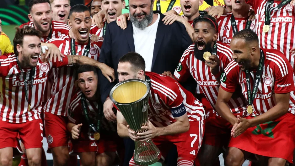 Conference League: Ο Ολυμπιακός έγραψε Ιστορία με χρυσά γράμματα – Η μυθική κεφαλιά του Ελ Κααμπί που έστειλε τους Πειραιώτες στον «θρόνο»