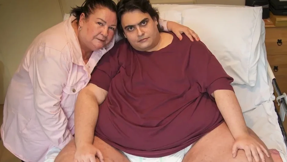 Πέθανε σε ηλικία 33 ετών από οργανική ανεπάρκεια ο παχύτερος άνδρας της Βρετανίας – Ζύγιζε 317 κιλά