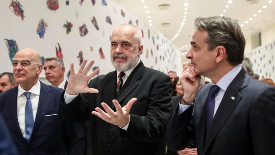 Ωμή παρέμβαση Ράμα υπέρ Μητσοτάκη και κατά αντιπολίτευσης – Κατά τα άλλα… τσακώνονται για τον Μπελέρη (Video)