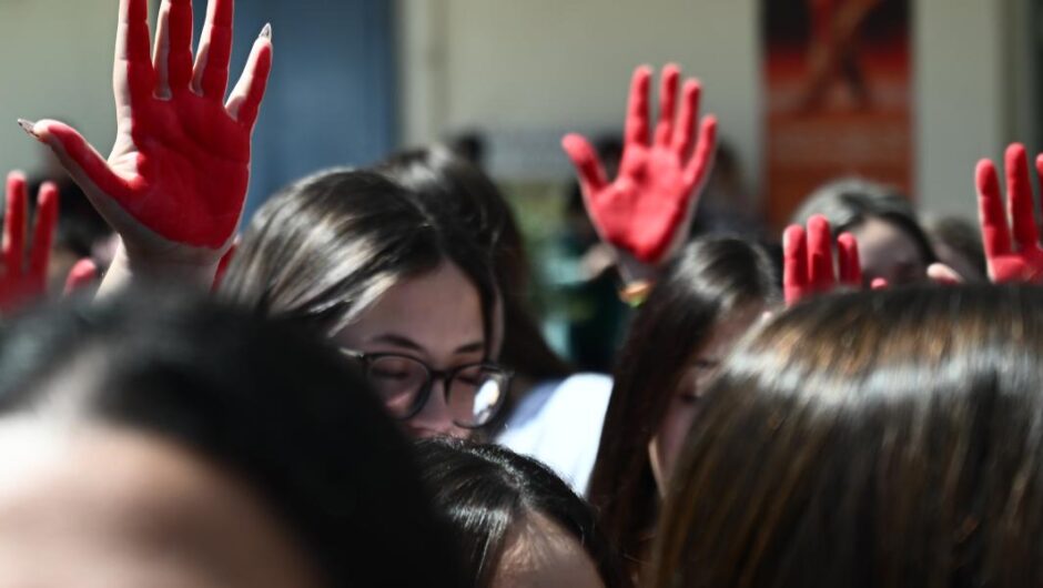 Women in action / Ζούμε από τύχη;