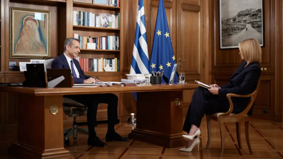 Οι δεξιές κυβερνήσεις και η ενημέρωση