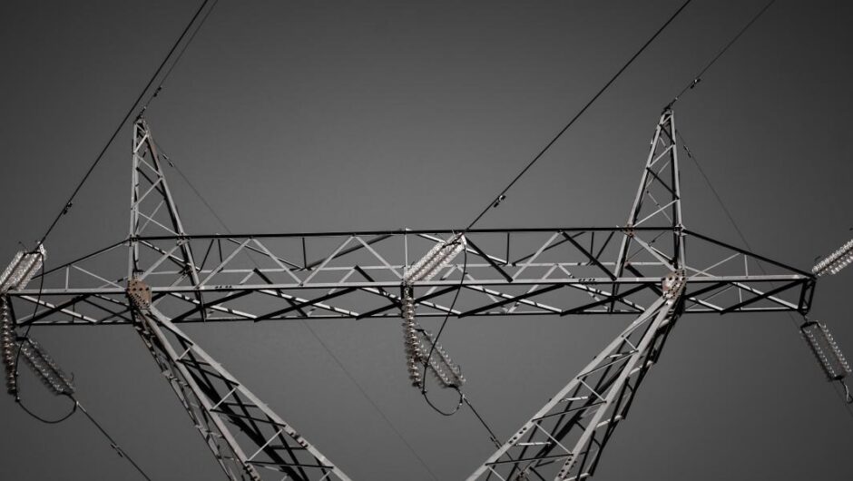 Ηλεκτρικό ρεύμα / Με τσιμπημένες τιμές ξεκίνησε ο Μάιος στην Ελλάδα