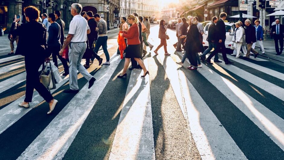 Νέα έκθεση αποκαλύπτει πόσο θα αυξηθεί το παγκόσμιο προσδόκιμο ζωής έως το 2050