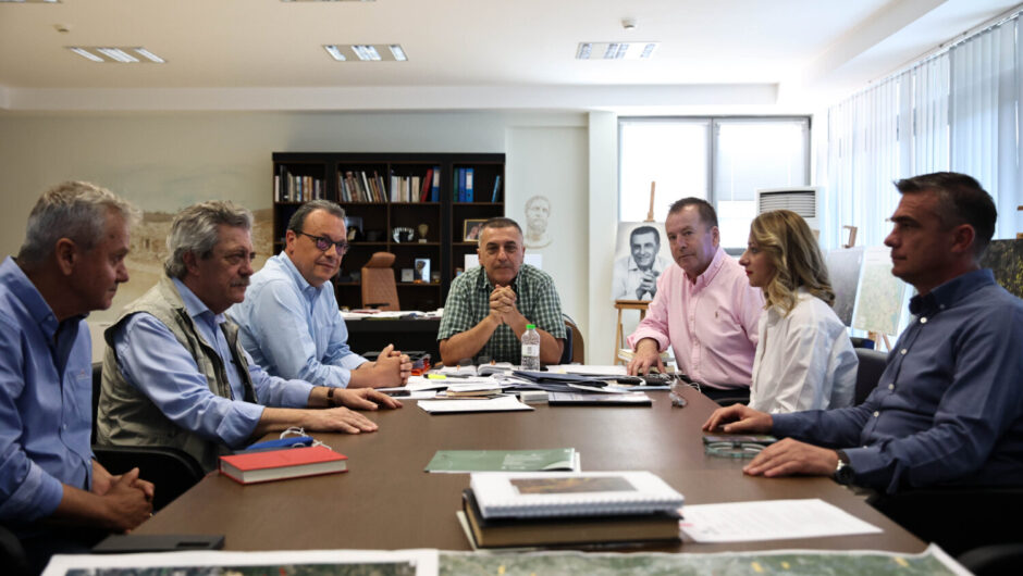 Φάμελλος: Επικοινωνιακή φιέστα η επίσκεψη Μητσοτάκη – Η Θεσσαλία δεν γνωρίζει ποιό είναι το σχέδιο ανασυγκρότησης (φωτ. & βίντεο)