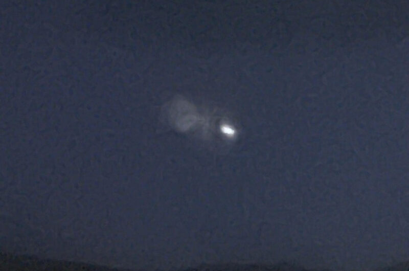 Φώτα στον ουρανό της Π.Ε. Λάρισας – το βράδυ της Κυριακής – κέρδισαν βλέμματα και ενδιαφέρον (βίντεο)