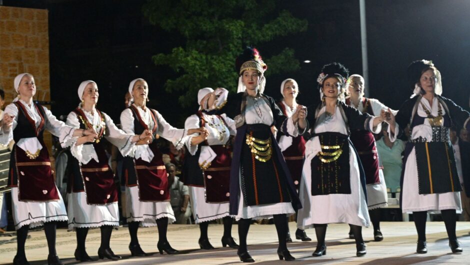 Τίμησαν με λαμπρότητα την εορτή της Αγίας Τριάδας οι Φιλιππουπολίτες – Πλήθος Λαρισαίων στο μεγάλο παραδοσιακό γλέντι (φωτό – βίντεο)