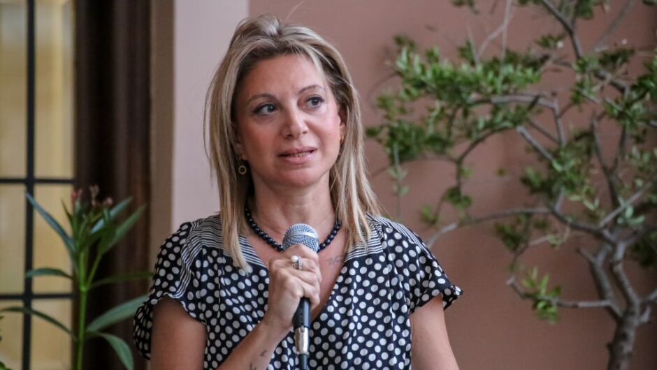 Καρυστιανού σε Μητσοτάκη: Αποδείξατε τη φθηνή σας αξία – Επιβραβεύετε τη διαφθορά και το «μπάζωμα» της αλήθειας