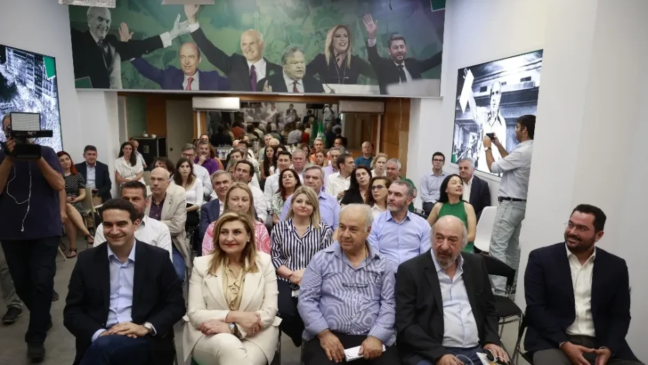 Οδικός χάρτης σε φλεγόμενη ζώνη