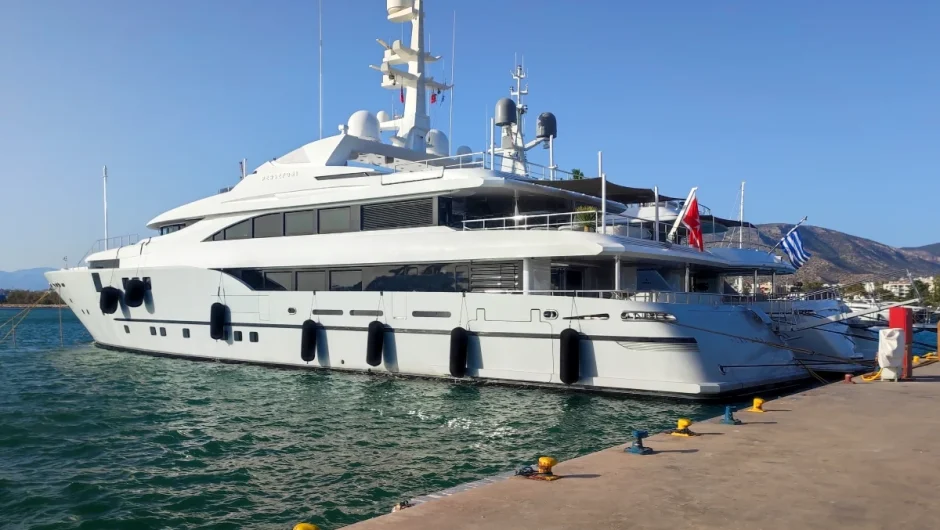 Ποινική δίωξη σε βαθμό κακουργήματος για τους σκαφάτους εμπρηστές της Ύδρας